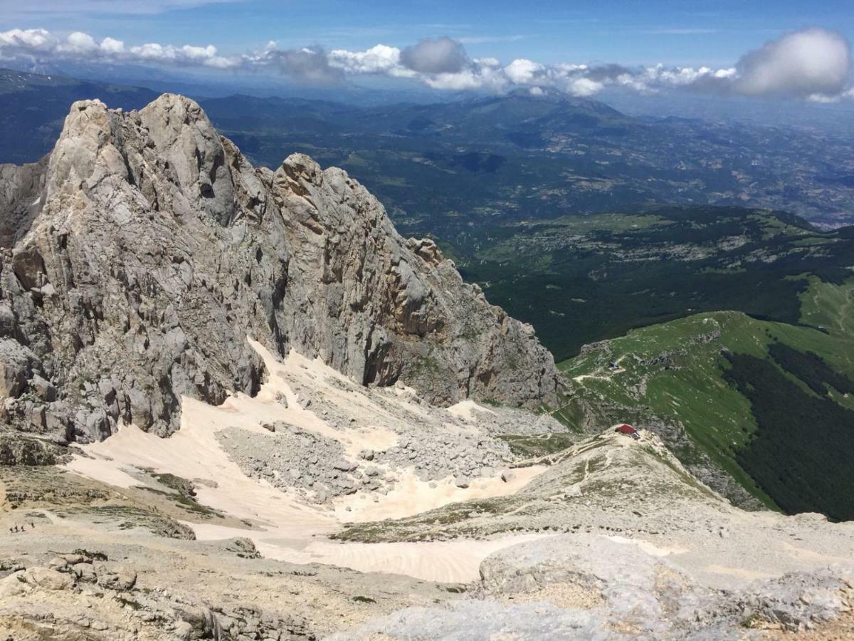 Natour l'Ostello per i camminatori Barisciano Esterno foto