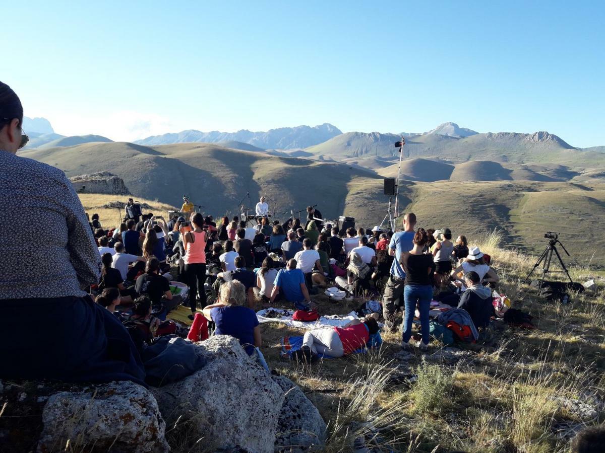 Natour l'Ostello per i camminatori Barisciano Esterno foto