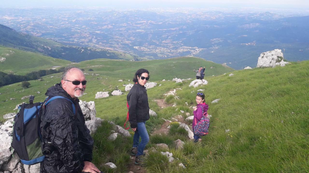 Natour l'Ostello per i camminatori Barisciano Esterno foto