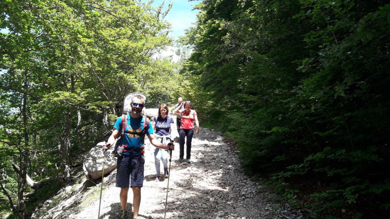 Natour l'Ostello per i camminatori Barisciano Esterno foto